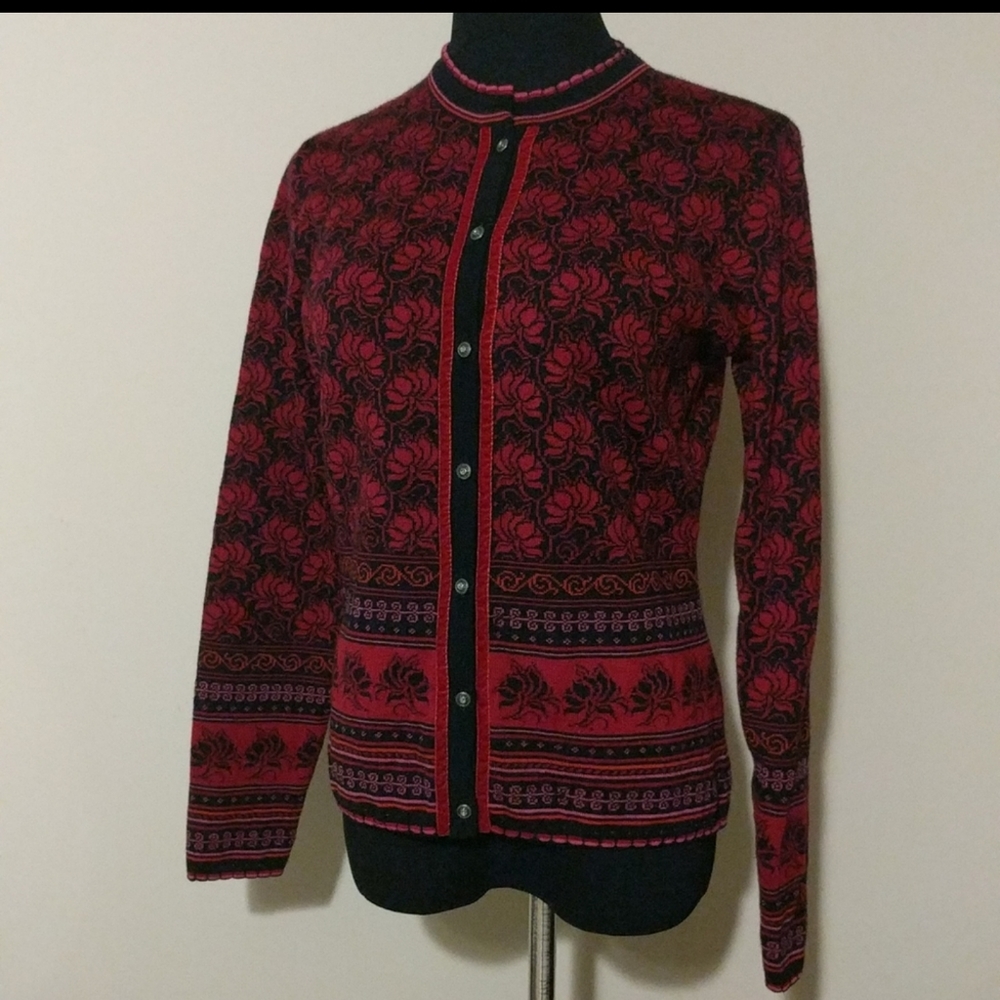 Dale of Norway cardigan size medium 100% new wool sweater rhinestone buttons